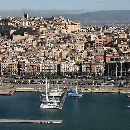 Ferienwohnung Al Centro Del Centro Cagliari Exterior foto