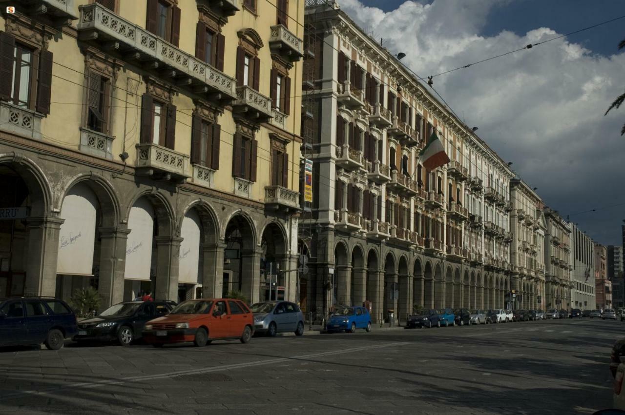Ferienwohnung Al Centro Del Centro Cagliari Exterior foto